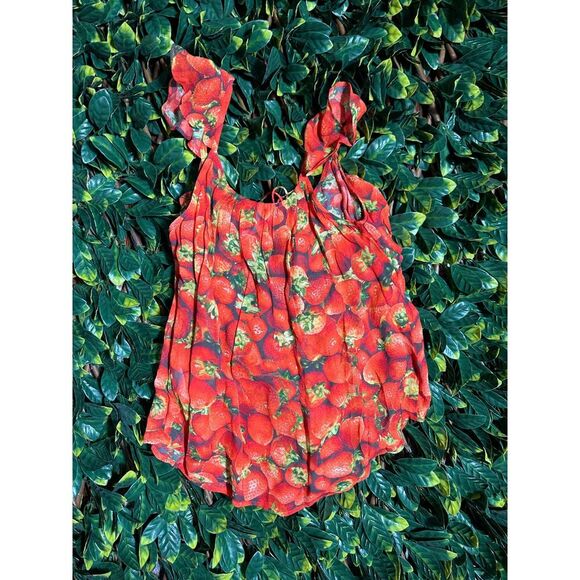 Anthropologie Strawberry Print Blouse Tank Top Chiffon Lightweight Red Size 6 - Picture 6 of 7